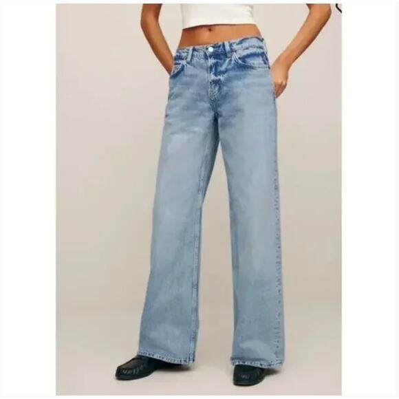 Reformation Cary Low Rise Slouchy Wide Leg Jeans Folsom Light Blue Denim Size 26 - Picture 1 of 10